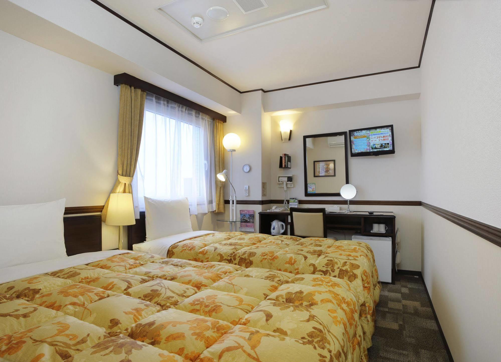 Toyoko Inn Utsunomiya Ekimae No 1 Eksteriør billede