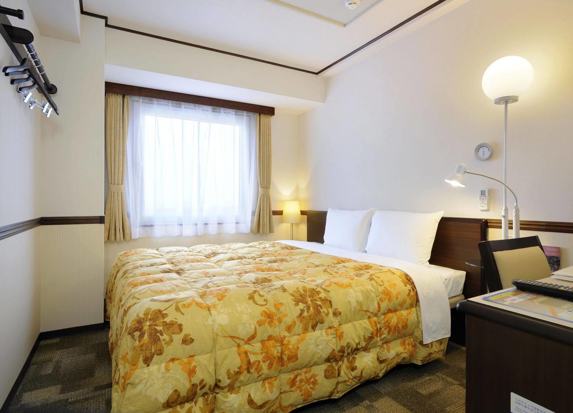 Toyoko Inn Utsunomiya Ekimae No 1 Eksteriør billede