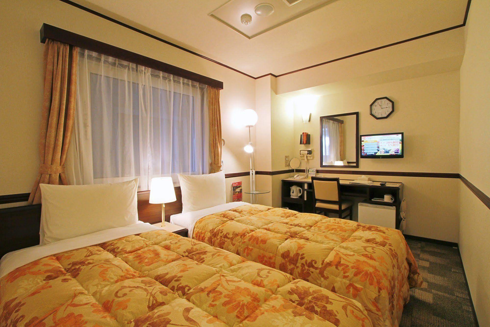 Toyoko Inn Utsunomiya Ekimae No 1 Eksteriør billede